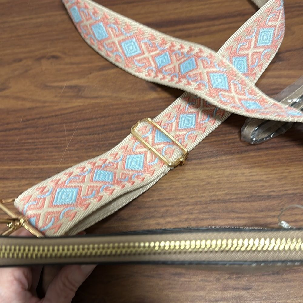 NWOT Lazy Frog Vegan Leather Wristlet Crossbody Bag 3 Compartments & 3 Straps. - Picture 3 of 7
